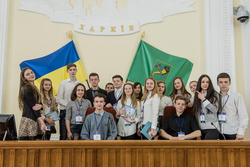 Харківським школярам провели екскурсію міською радою - 17