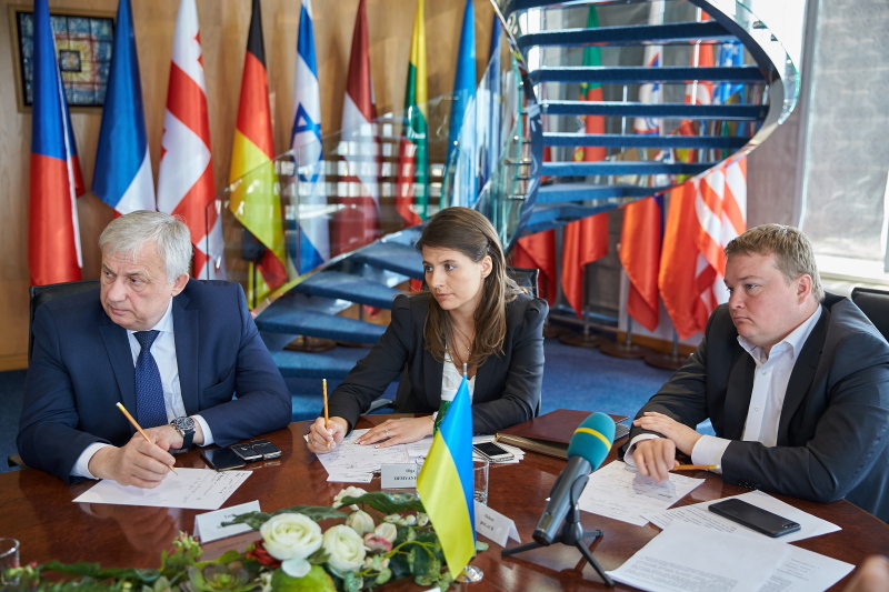У Харкові продовжать тепломодернізацію шкіл і лікарень - 10