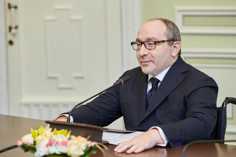 Геннадій Кернес нагородив кращих учнів року - 3