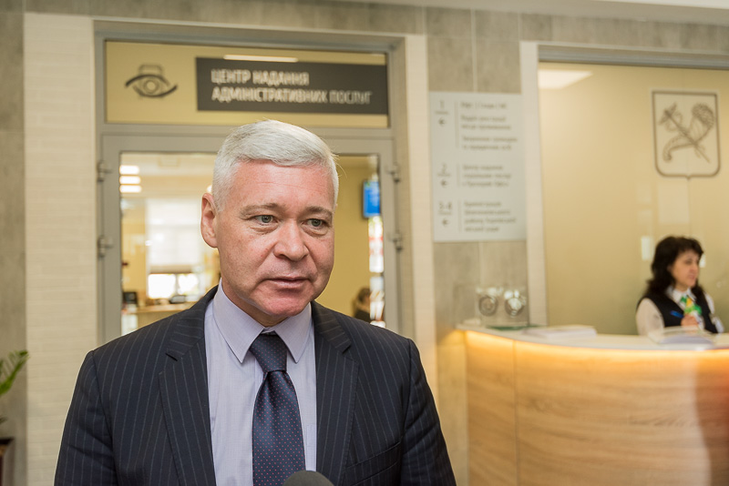 Екс-начальник поліції Нью-Йорка Джон Хувейн відвідав харківський «Прозорий офіс» - 11