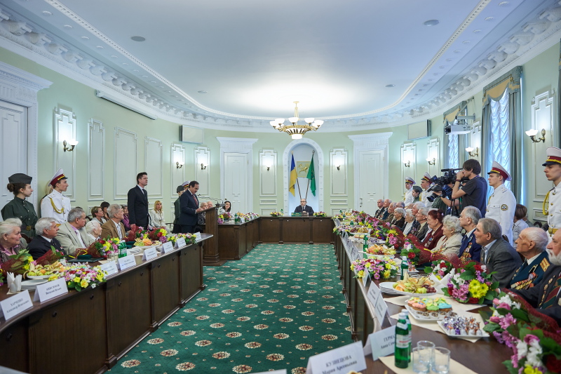 Геннадій Кернес нагородив ветеранів - 1