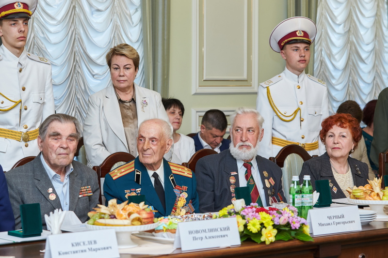 Геннадій Кернес нагородив ветеранів - 4