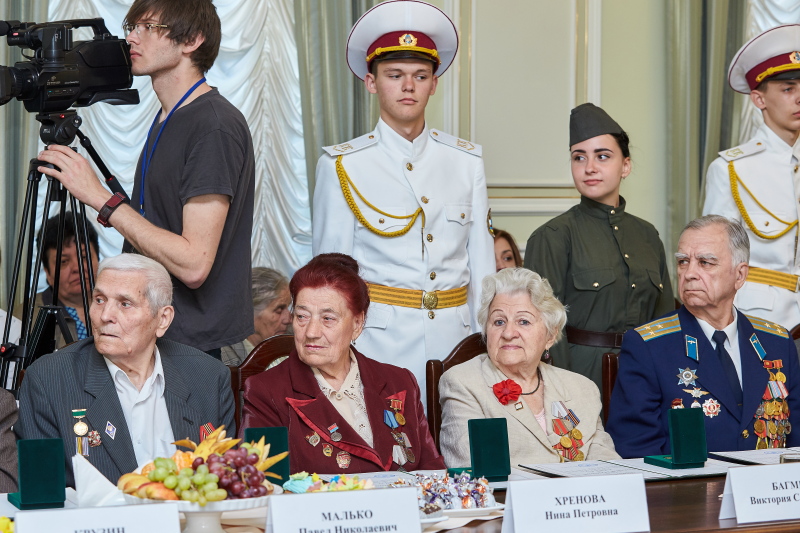 Геннадій Кернес нагородив ветеранів - 15