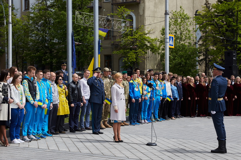 На площі Свободи відбулися урочистості з нагоди отримання Україною безвізу - 3