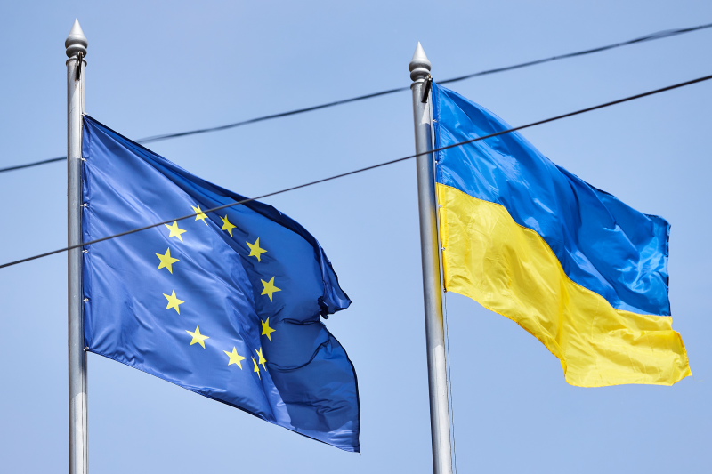 На площі Свободи відбулися урочистості з нагоди отримання Україною безвізу - 6