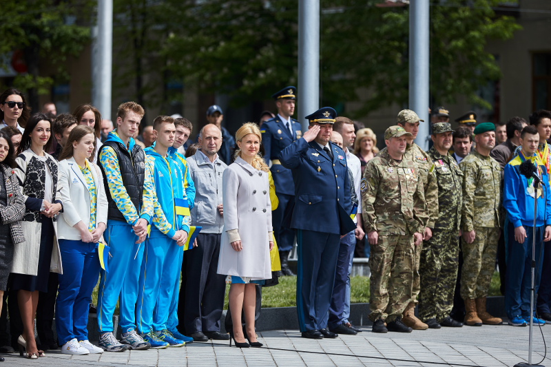 На площі Свободи відбулися урочистості з нагоди отримання Україною безвізу - 9