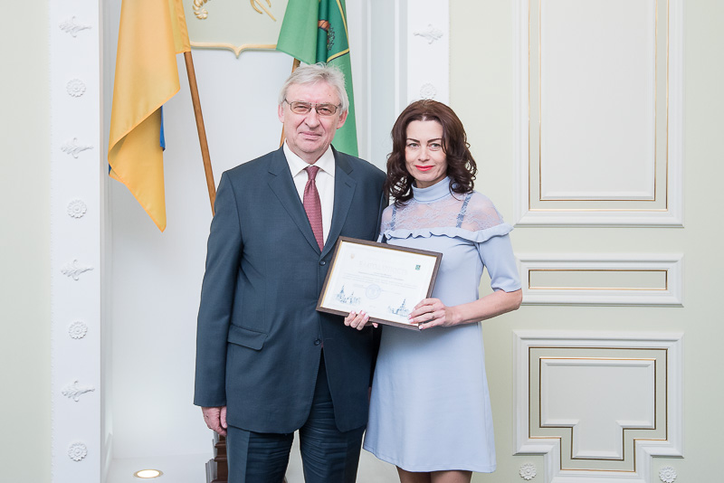 У Харкові нагородили кращих банківських працівників - 14