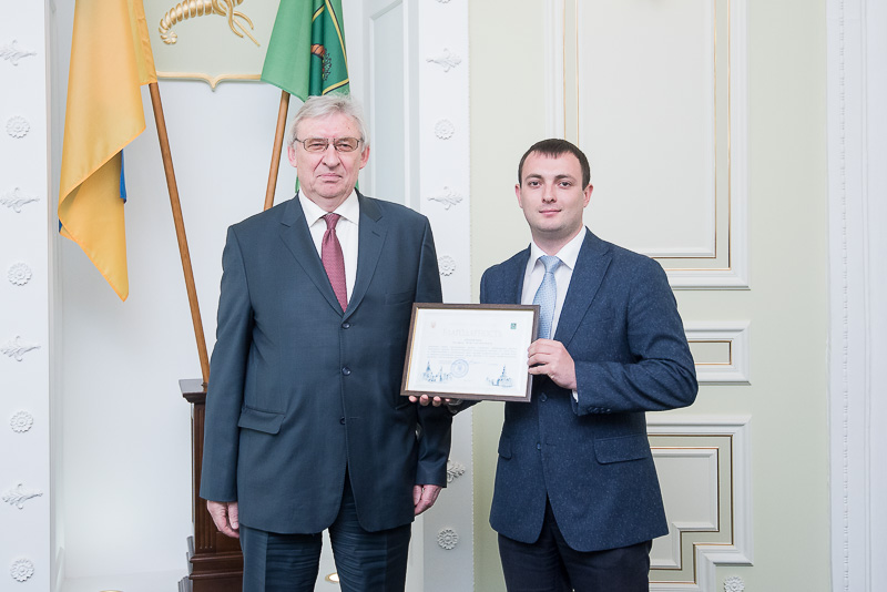 У Харкові нагородили кращих банківських працівників - 16
