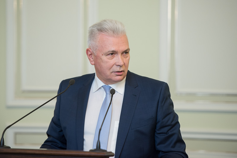 У Харкові нагородили кращих банківських працівників - 17