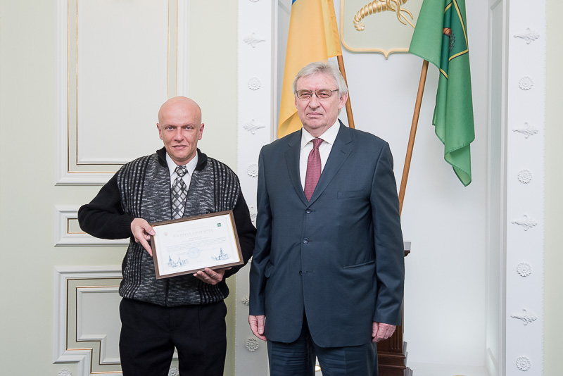 У Харкові нагородили кращих банківських працівників - 21