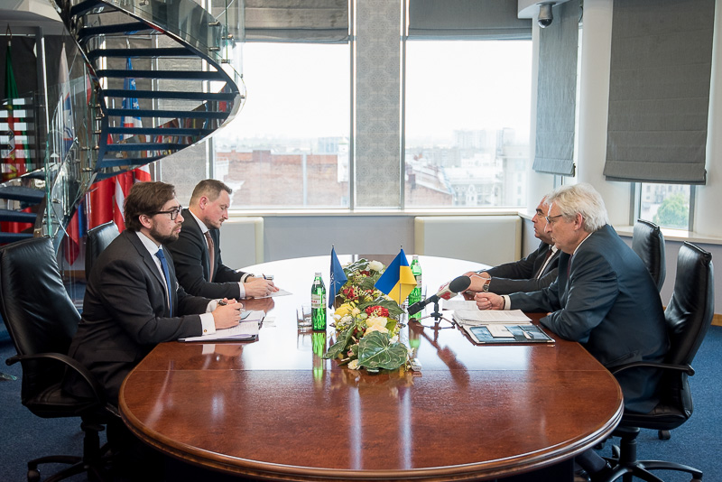 НАТО реалізує в Харкові кілька проектів з адаптації колишніх військовослужбовців - 1