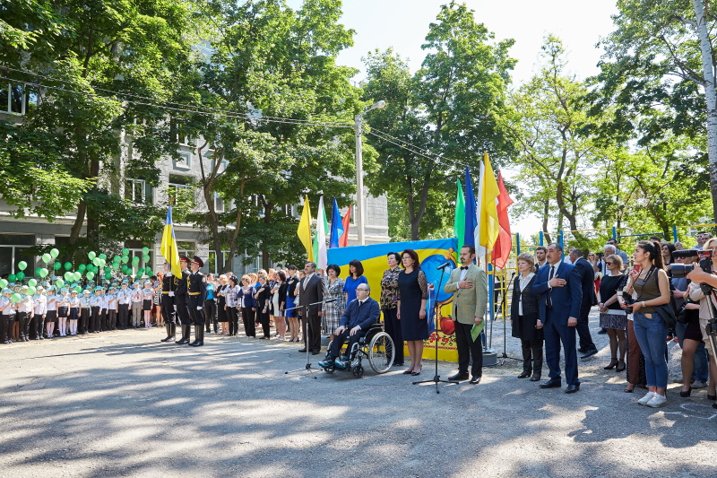 Свято останнього дзвоника в харківських школах - 2
