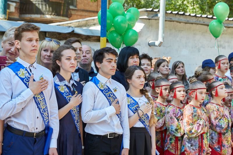Свято останнього дзвоника в харківських школах - 5