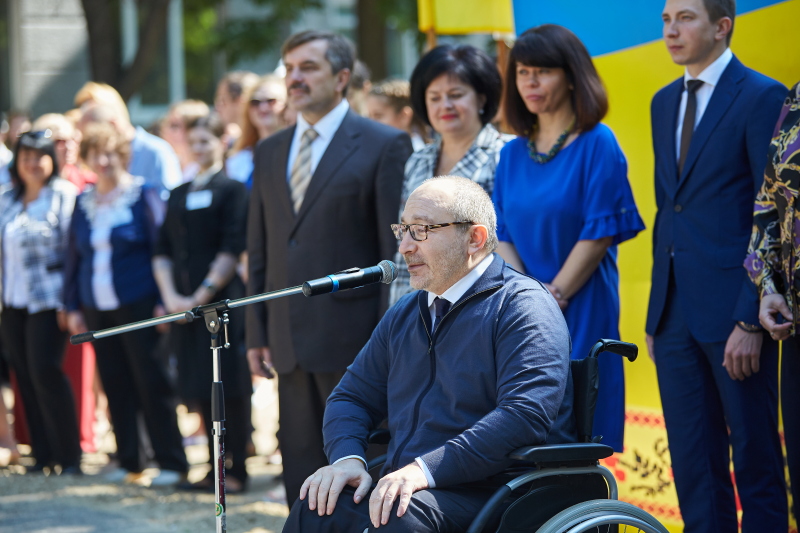 Свято останнього дзвоника в харківських школах - 6