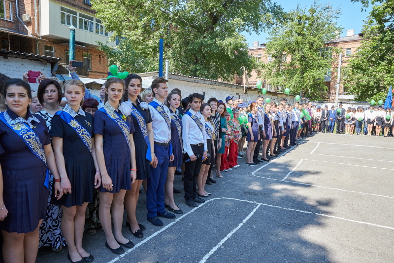 Свято останнього дзвоника в харківських школах - 7