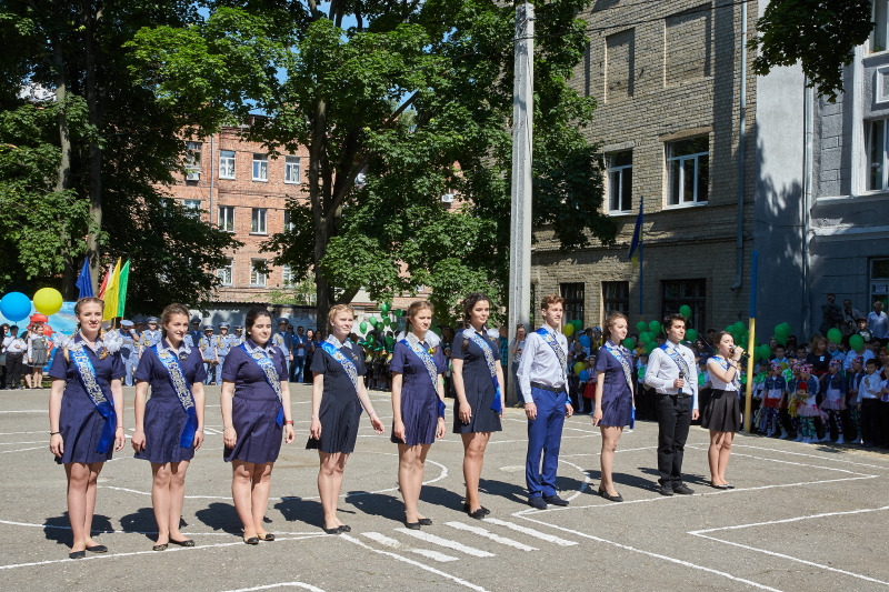 Свято останнього дзвоника в харківських школах - 12