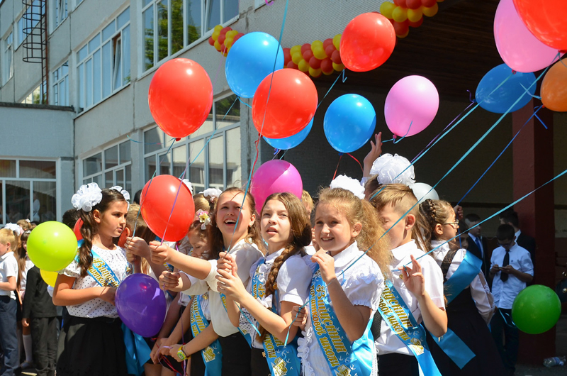 У харківській гімназії №163 пролунав останній дзвоник - 19