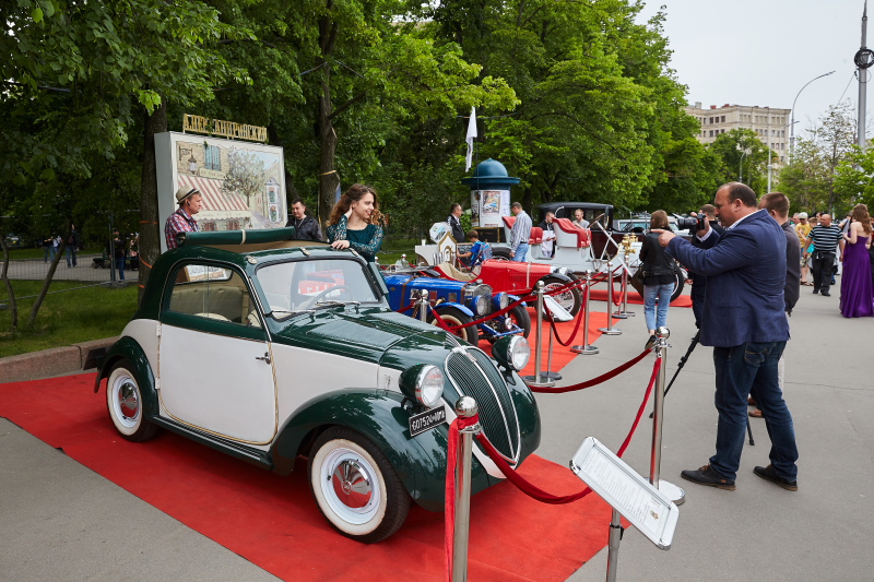 У Харкові проходить ретро-зліт «Made in USA» - 38