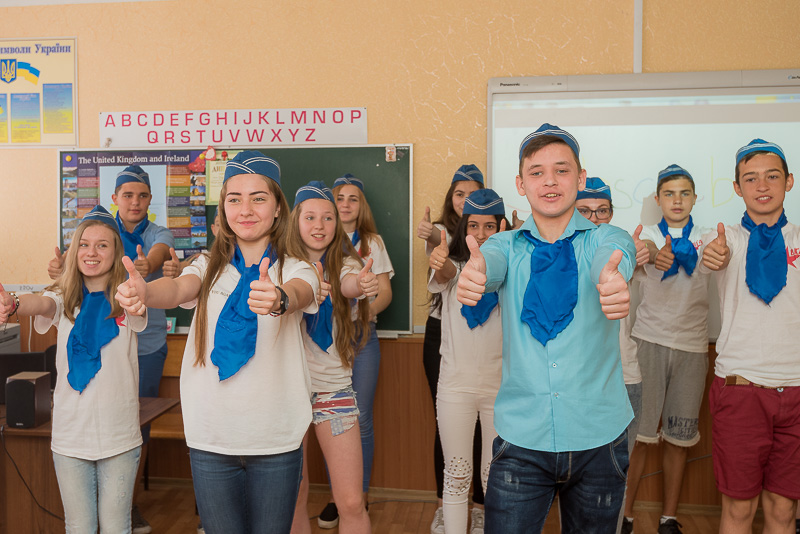 Урок англійською на свіжому повітрі і кулінарний майстер-клас - так проходить день у пришкільному таборі - 15