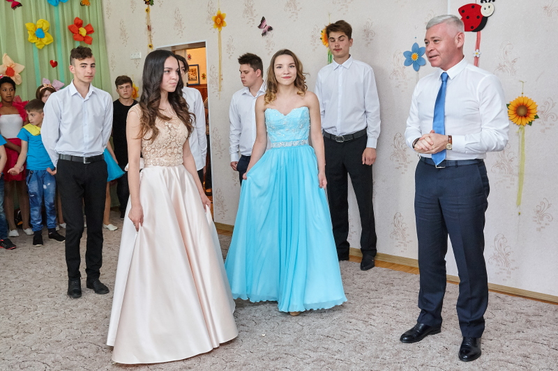 Вихованців дитячого будинку «Родина» привітали з Днем захисту дітей - 14