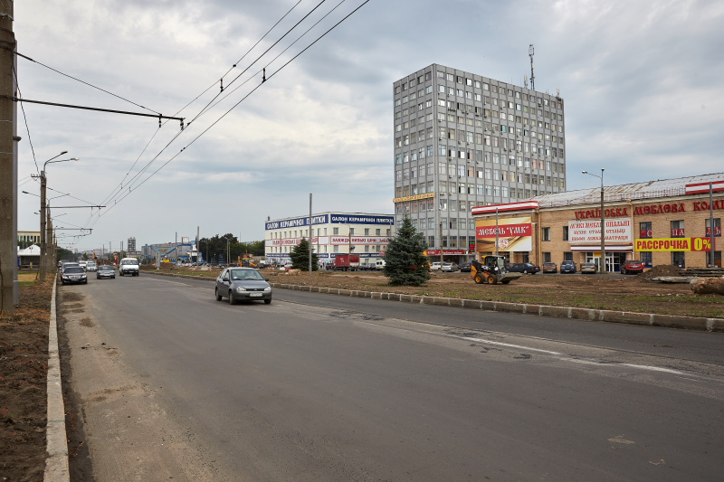 Московський проспект розширять ще на дві смуги
