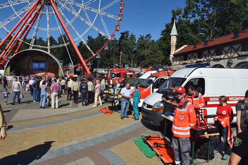 У парку Горького відзначили День рятувальника
