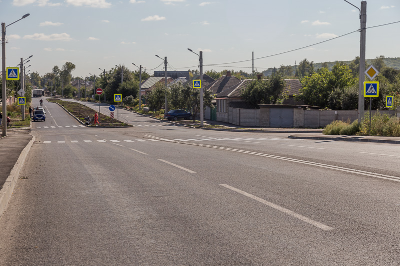 У Холодногірському районі триває капітальний ремонт дороги