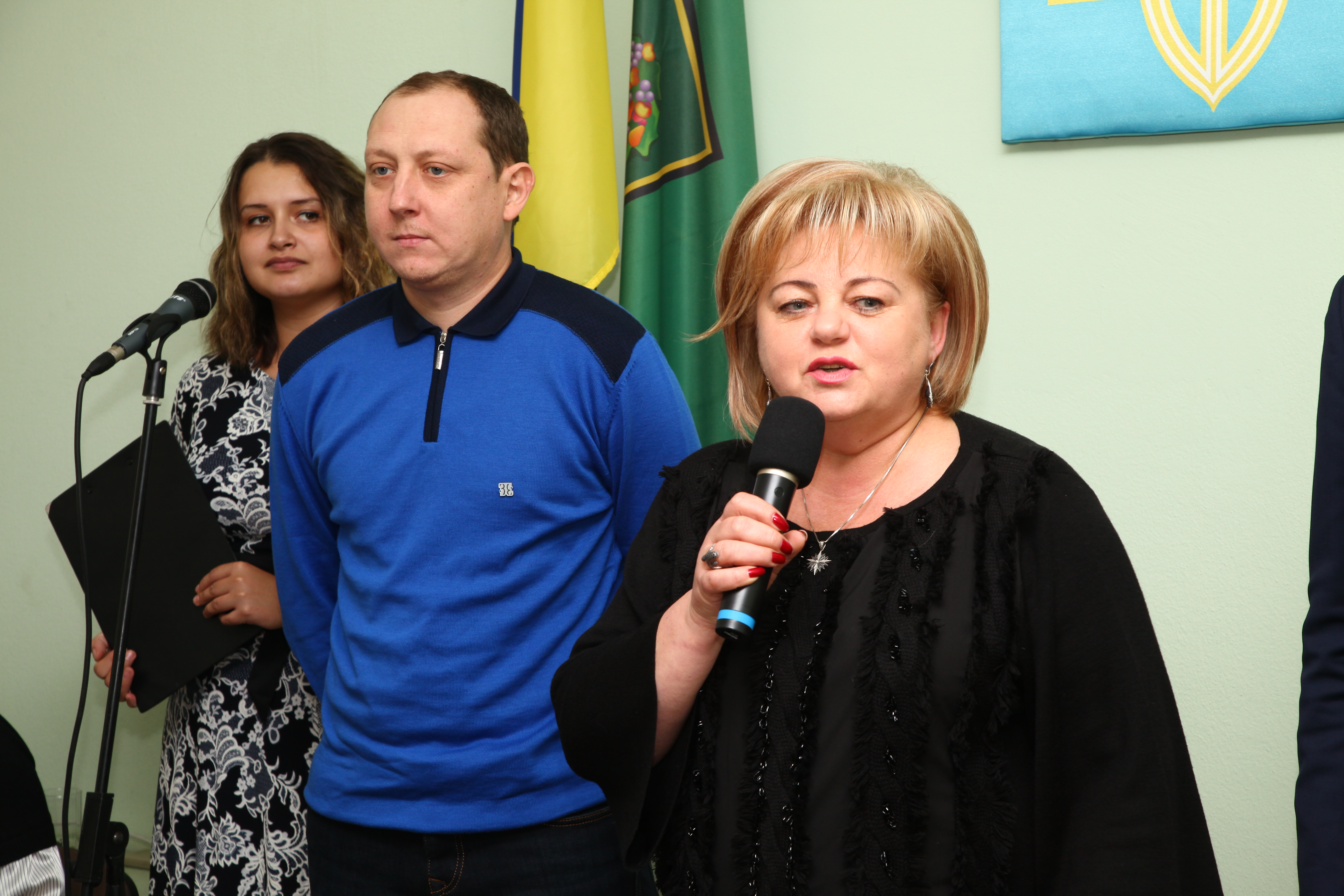 У районах міста привітали соціальних працівників зі святом