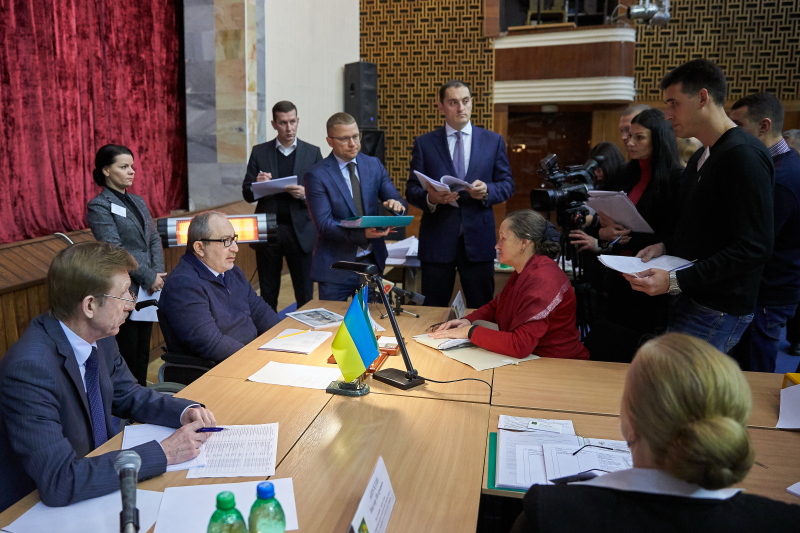 Геннадій Кернес провів особистий прийом на ФЕДі