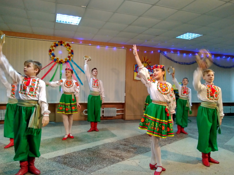 В Індустріальному районі пройшов конкурс творчих робіт «Україна - це я» 