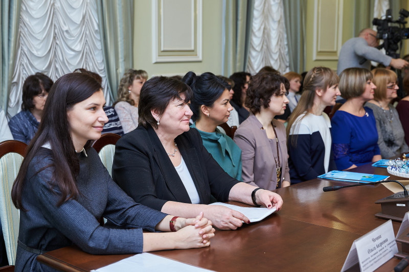 Нагороджено лауреатів і переможців конкурсу «Учитель року»
