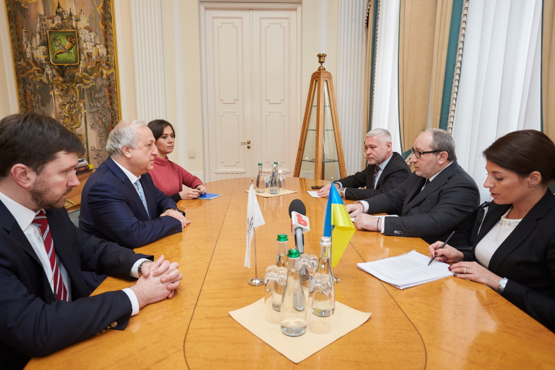 Зустріч Геннадія Кернеса з главою ЄБРР в Україні Шевки Аджунером