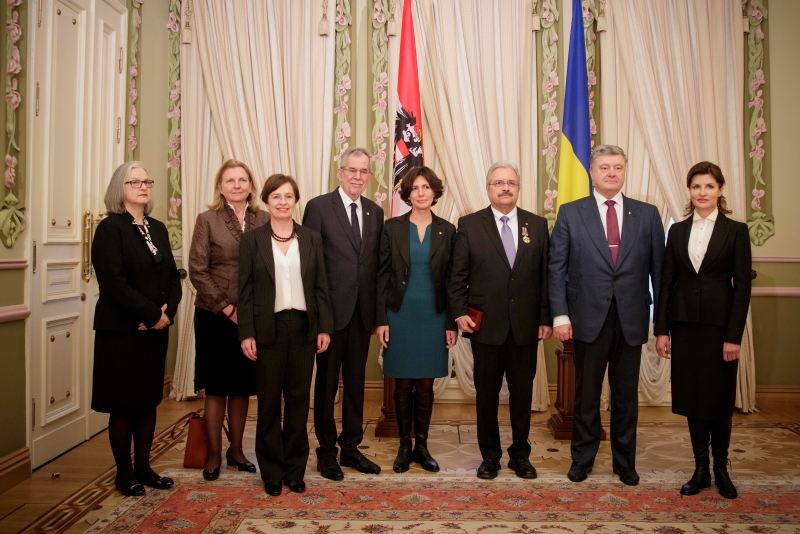 Президент вручив орден гуманісту Крістофу Отто, який допомагає Харкову