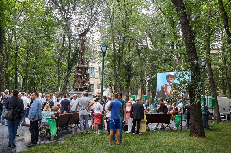 У Харкові відкрили пам'ятник Людмилі Гурченко
