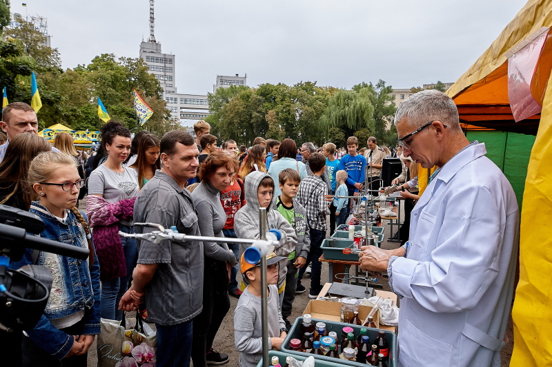 У Харкові проходять Наукові пікніки