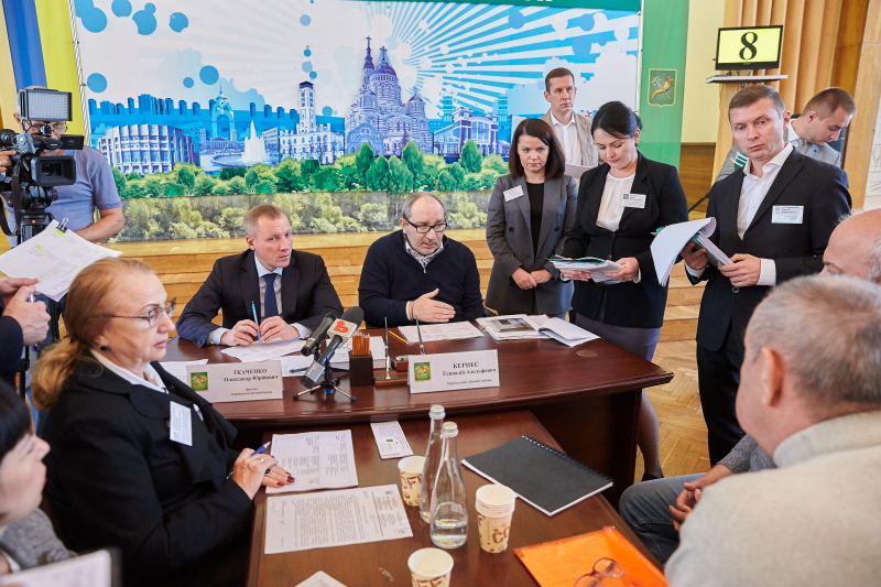 Геннадій Кернес провів особистий прийом у Холодногірському районі