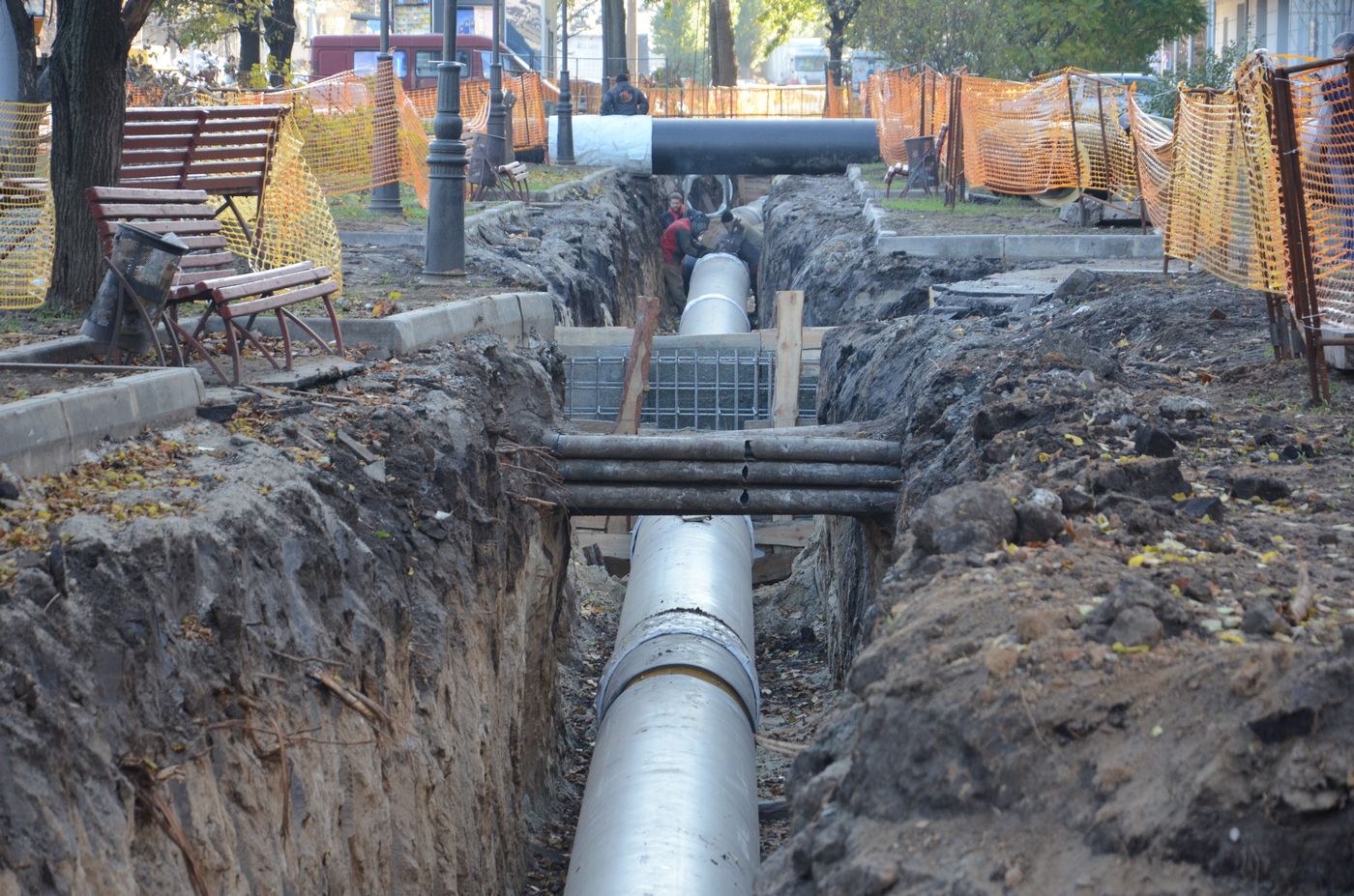 На Московському проспекті замінюють тепломагістраль