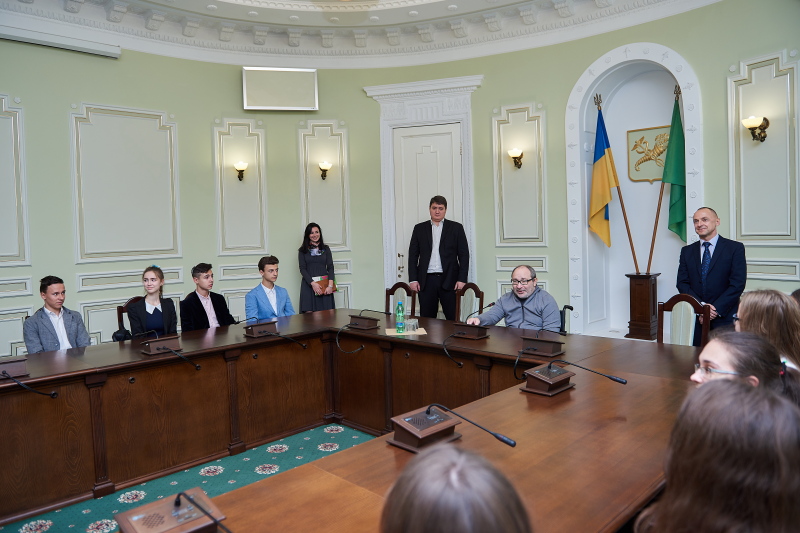 Для школярів Київського району пройшла екскурсія у Харківській міськраді