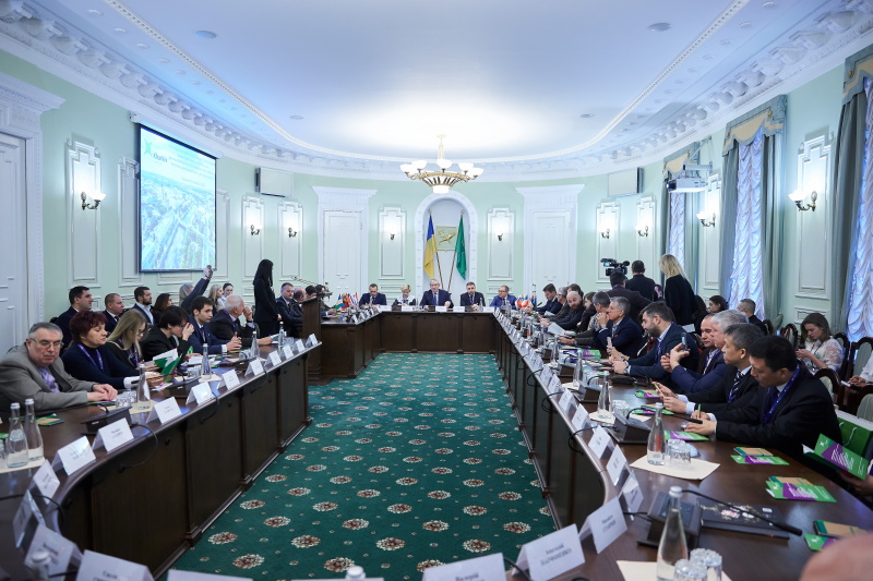 У Харкові обмінялися досвідом співпраці влади і дипломатичних представництв