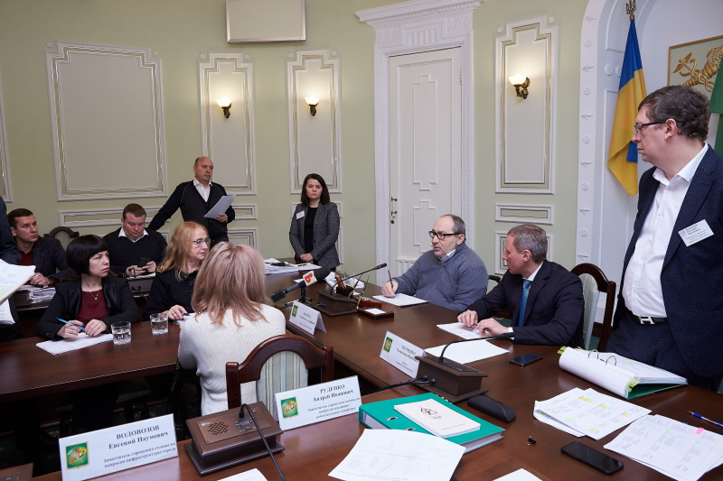 Геннадій Кернеса провів особистий прийом жителів Новобаварського району