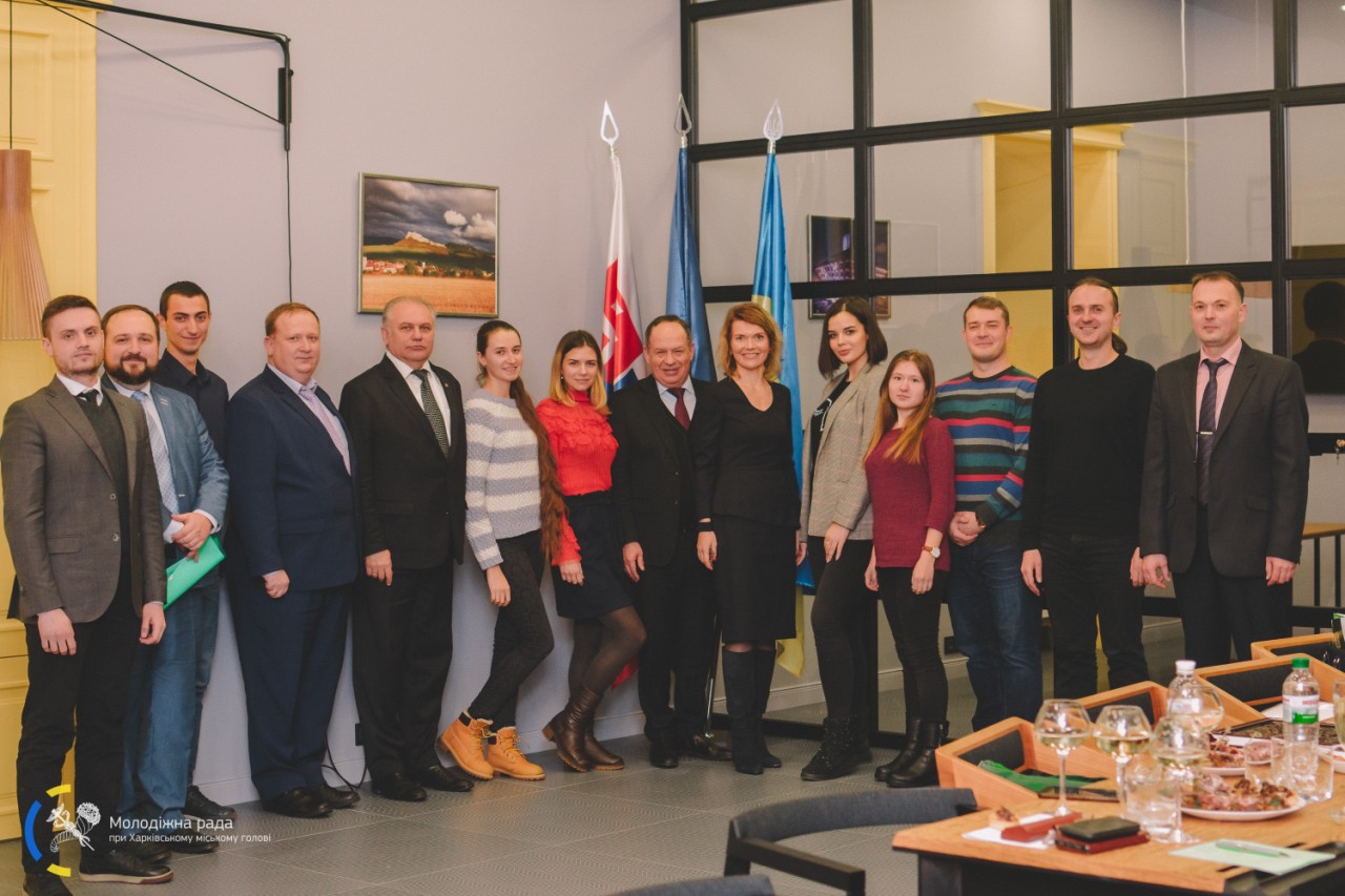 У Харкові пройшла зустріч харківських студентів з українською молоддю, яка навчається за кордоном