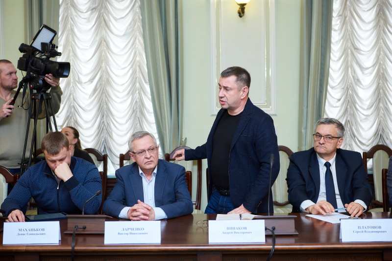 Геннадій Кернес зустрівся з підприємцями