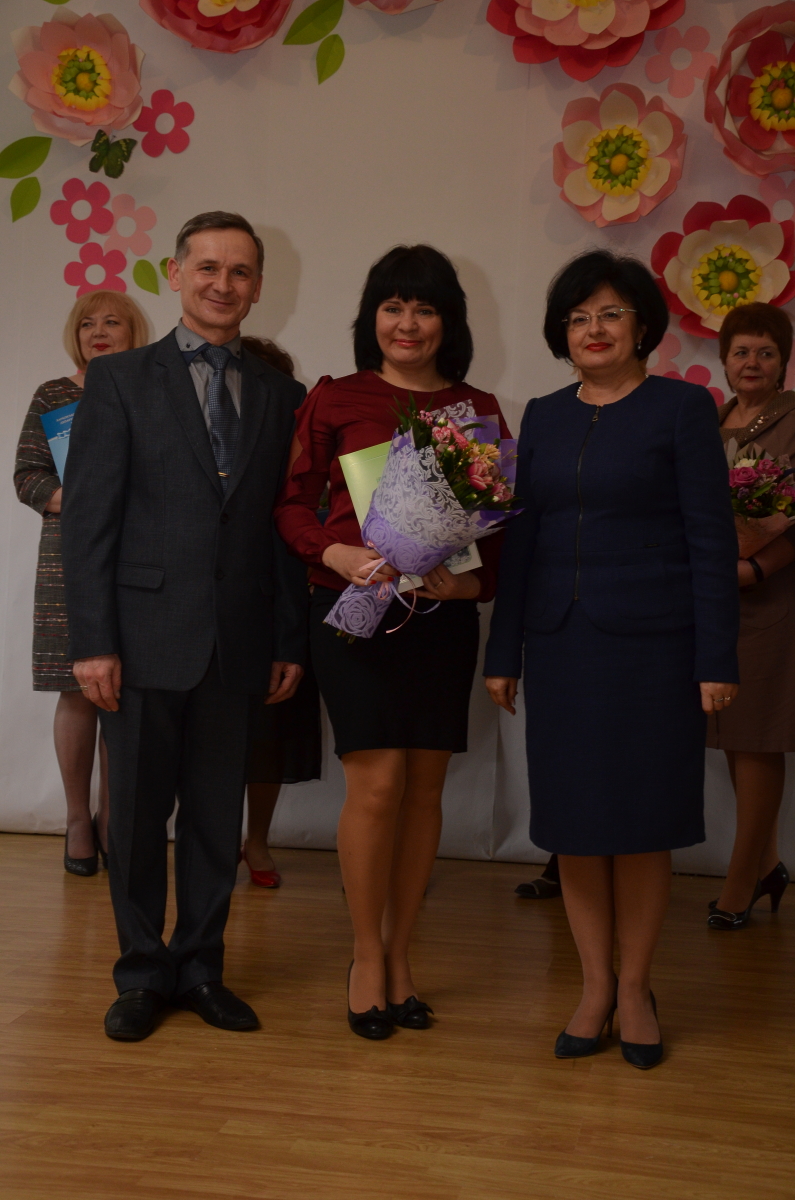 У Київському районі привітали вчителів з 8 березня