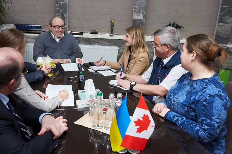 Зустріч Геннадія Кернеса з міжнародними спостерігачами