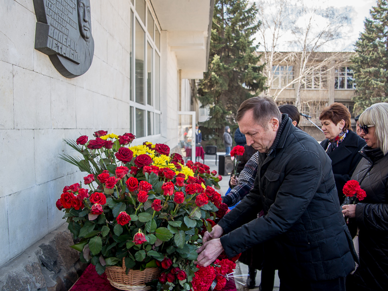 У Харкові вшанували пам'ять Валерія Петросова