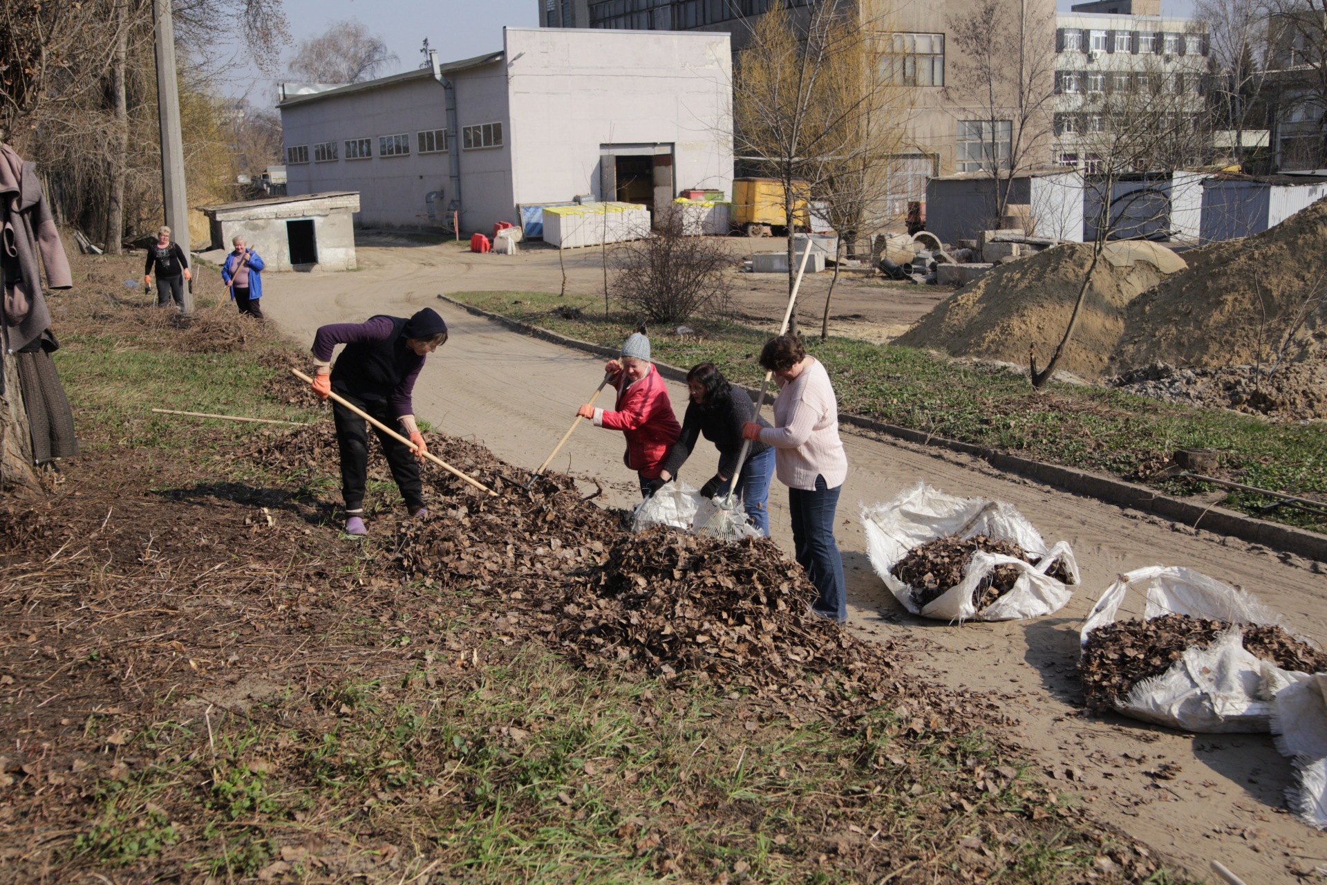 Співробітники КП «Харківводоканал» вивезли понад 90 кубометрів сміття