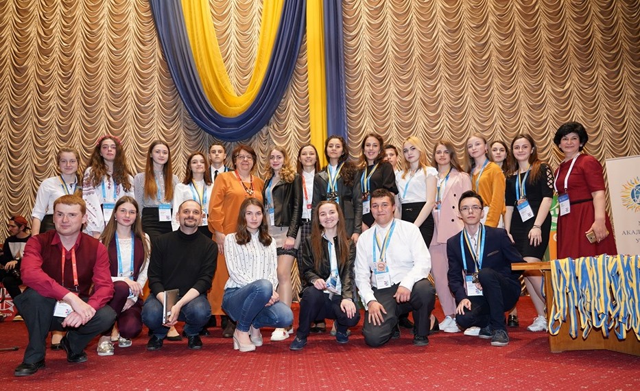Харківські школярі перемогли на Всеукраїнському конкурсі-захисті наукових робіт