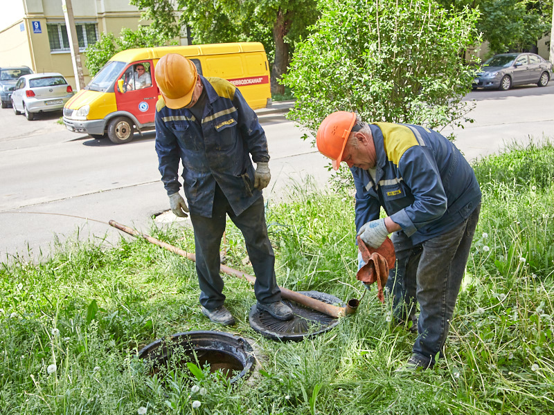 «Харківводоканал» просить харків'ян не засмічувати каналізаційні труби