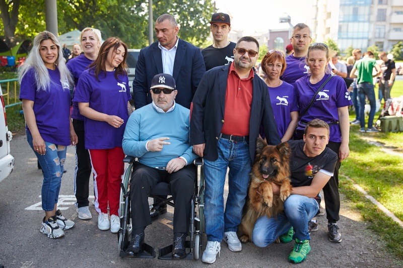 Геннадій Кернес відвідав міжнародну виставку собак