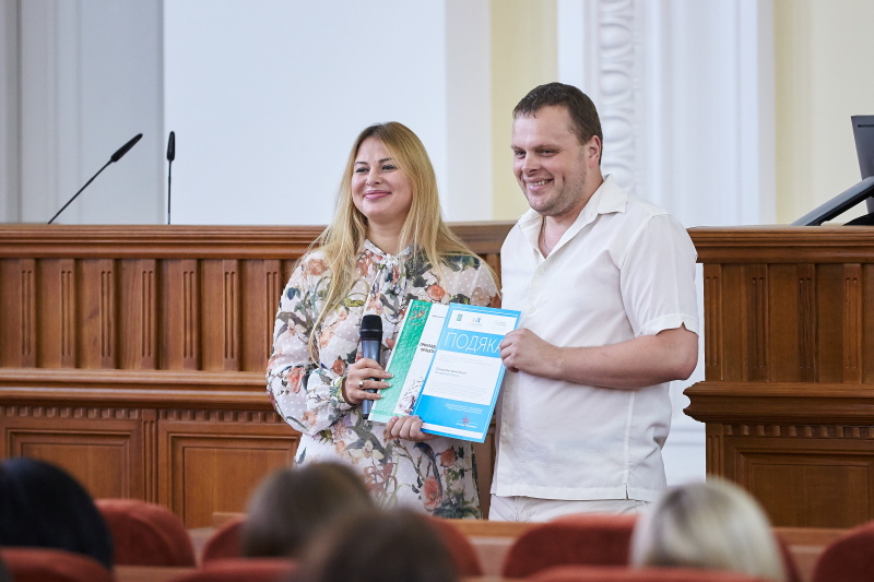 У міськраді вручили сертифікати випускникам школи грантрайтінга